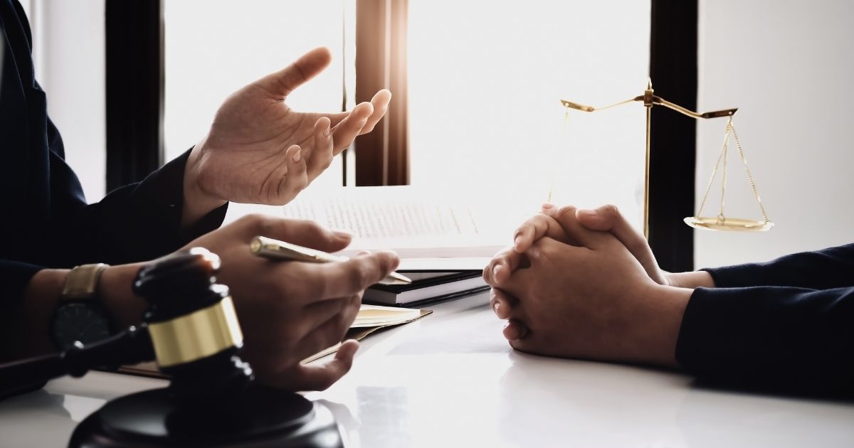 Falso in bilancio difesa penale per reati societari e diritto penale d'impresa
